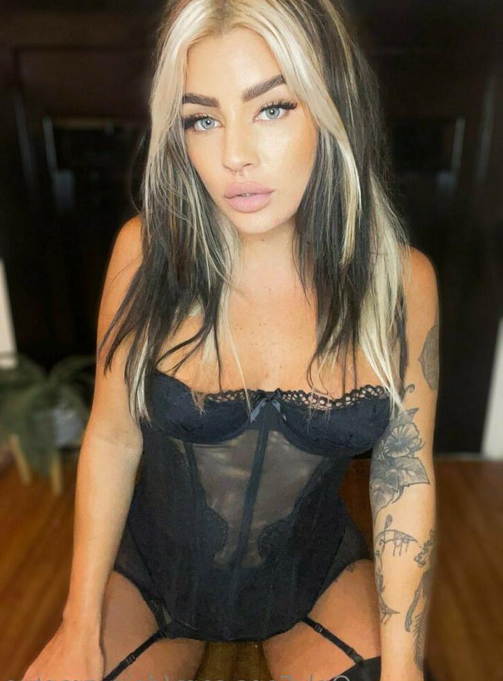 11P Daisygrantxo nude