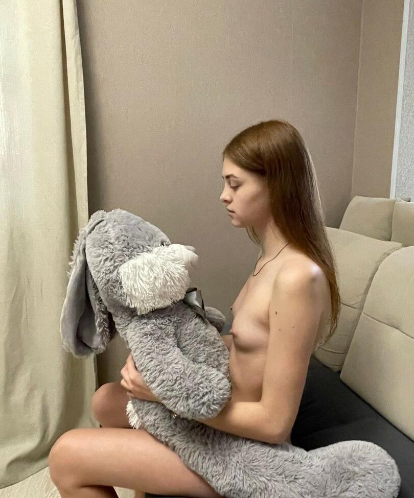 25P Beautiful.angel.ina nude