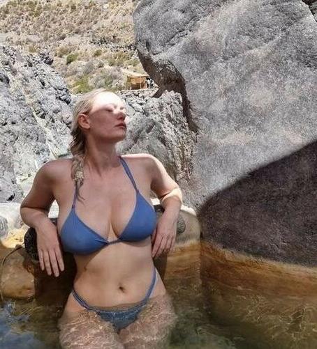 25P Luizaconlaz nude