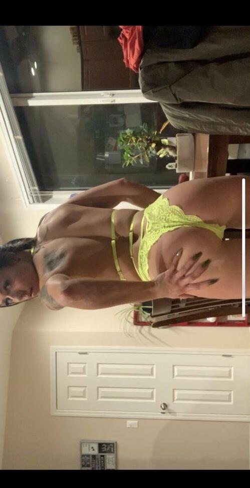 25P Skyla_savanah nude