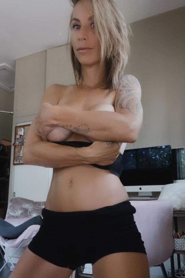 25P Lyssa Chapman nude