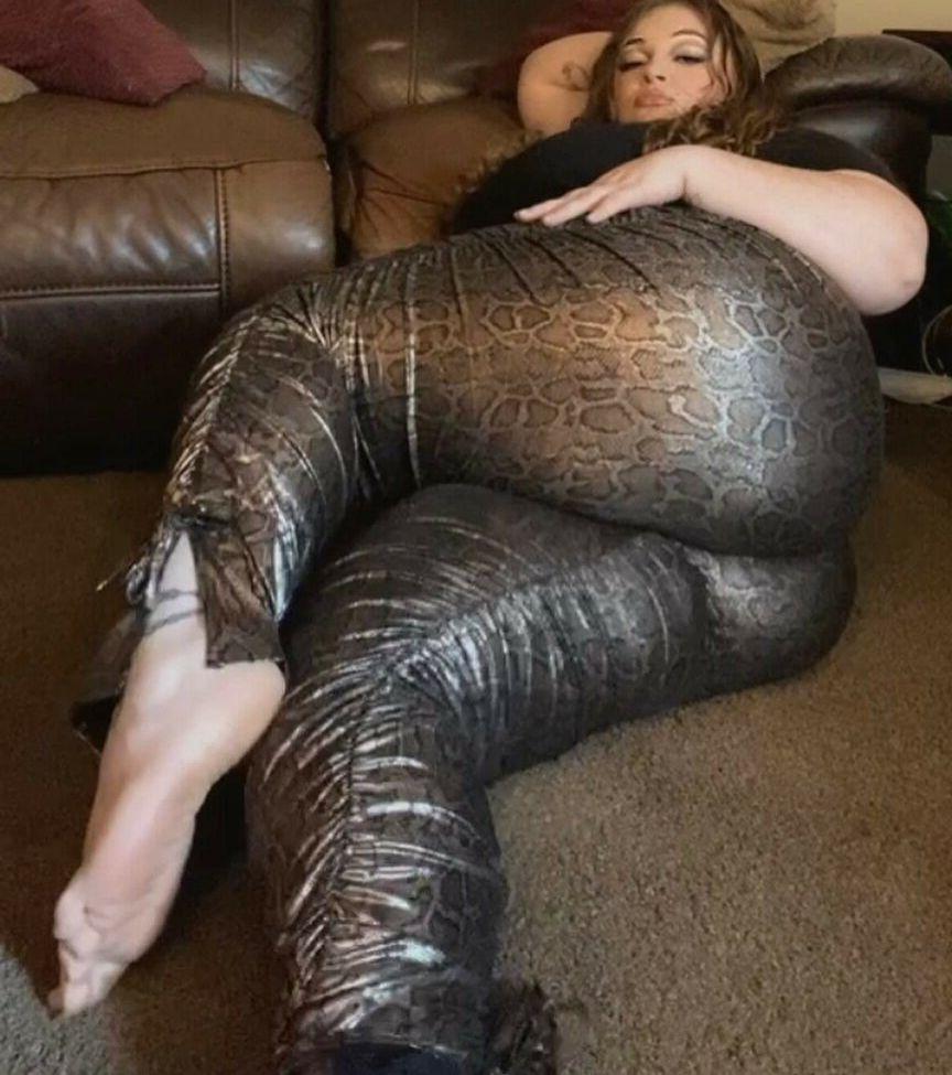 14P Allison_Been_Mobn nude