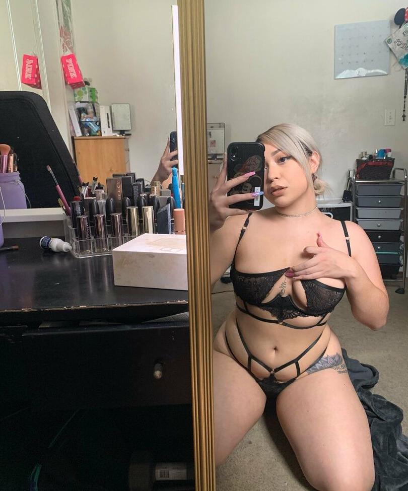 13P Steph Naomi nude