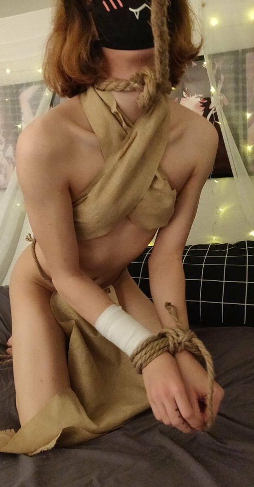 8P Ms_peep nude