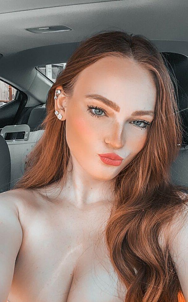 25P Lindsaylohann nude
