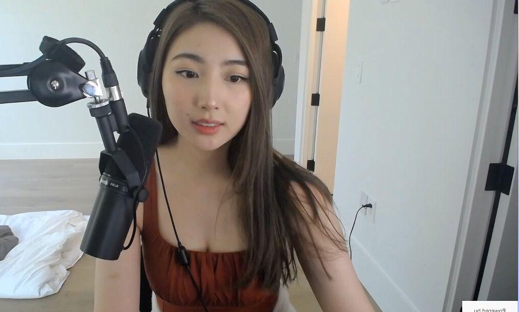 25P XChocobars nude