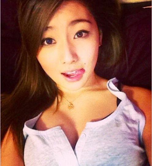 25P XChocobars nude