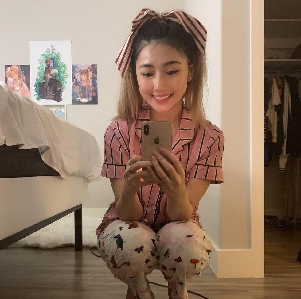 25P XChocobars nude