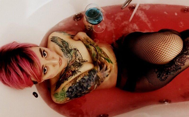13P Pink_Hurricane nude