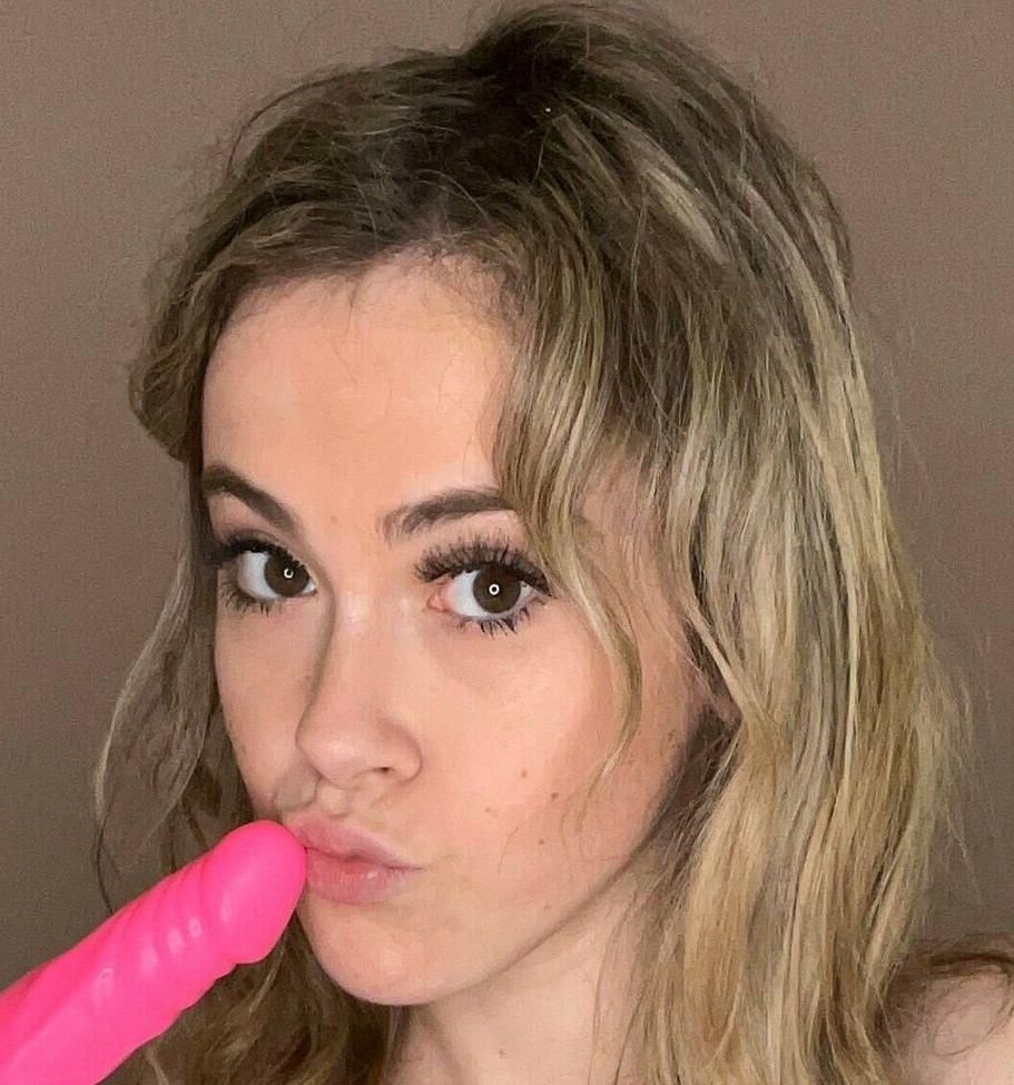21P Hailey Jamieson nude
