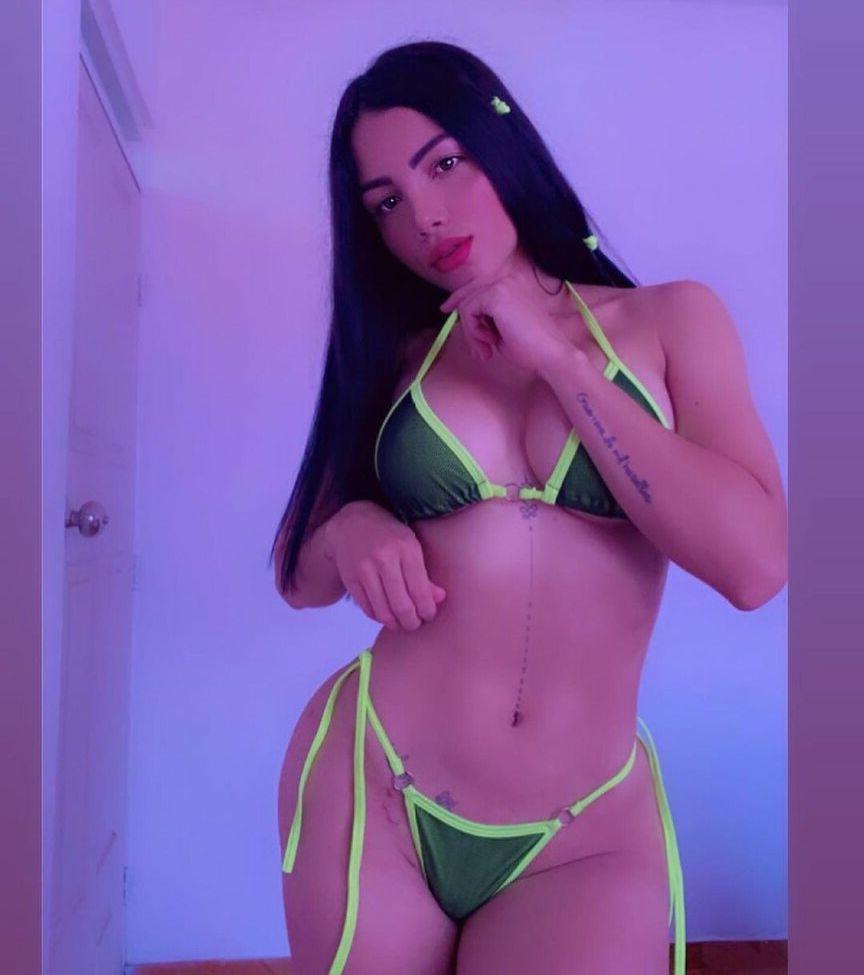 19P Betsyarenas nude