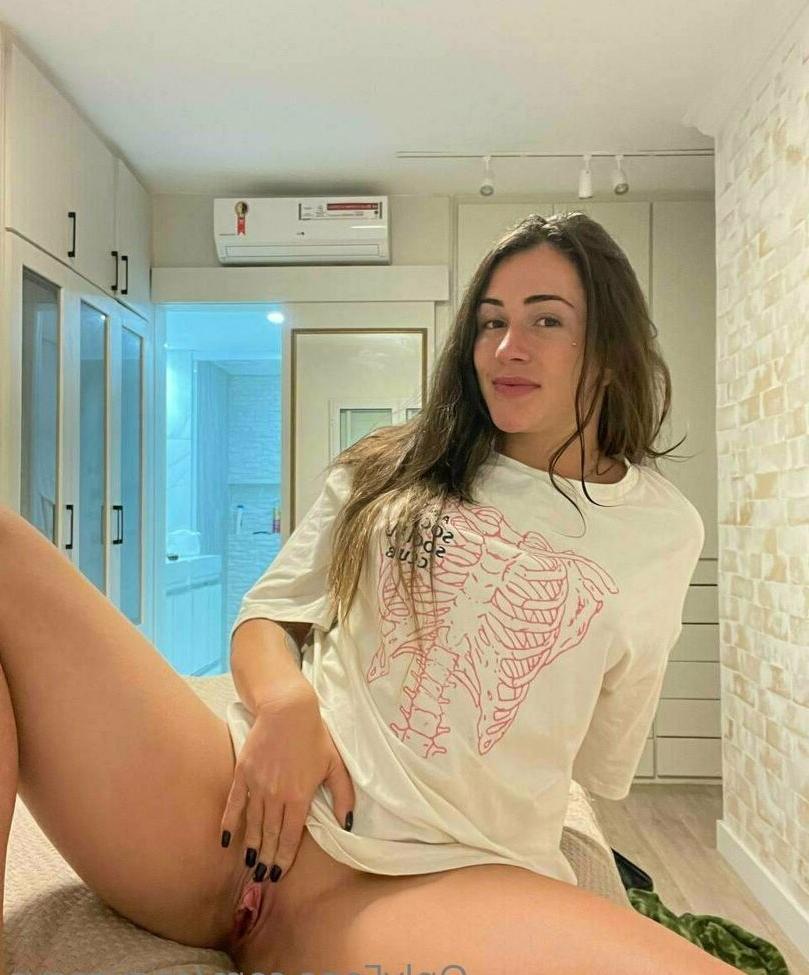 25P Mayara Ver Meyer nude