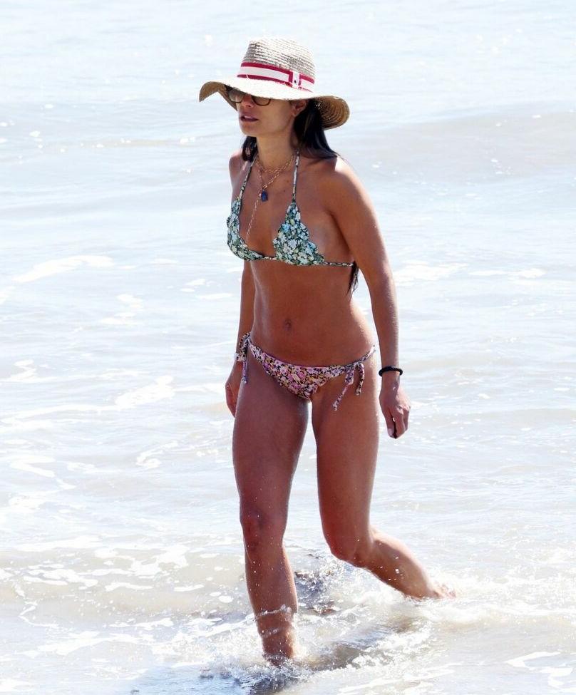 25P Jordana Brewster nude