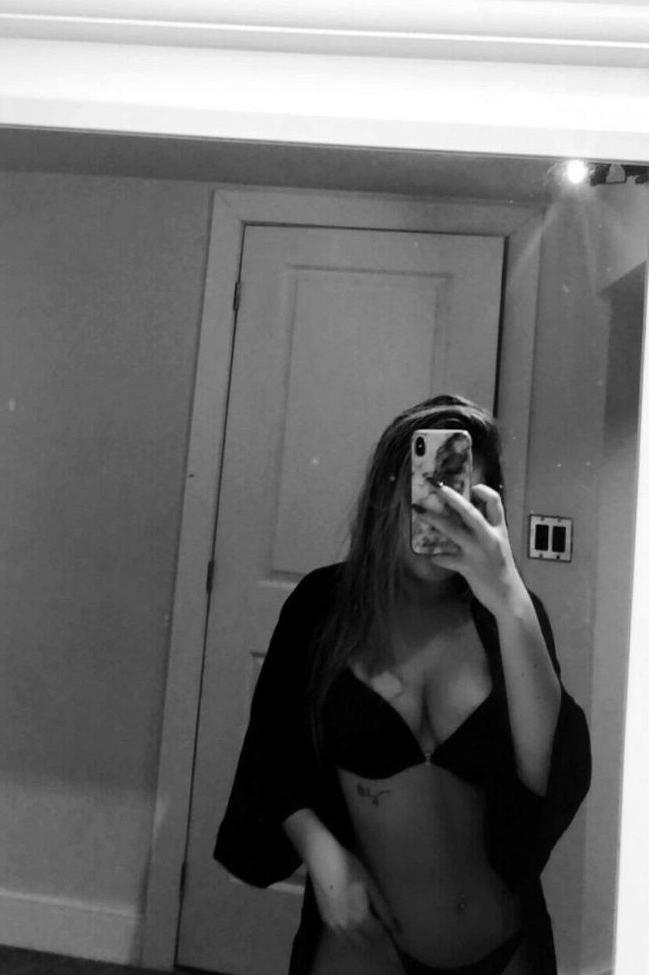 25P Taylor McCarthy nude