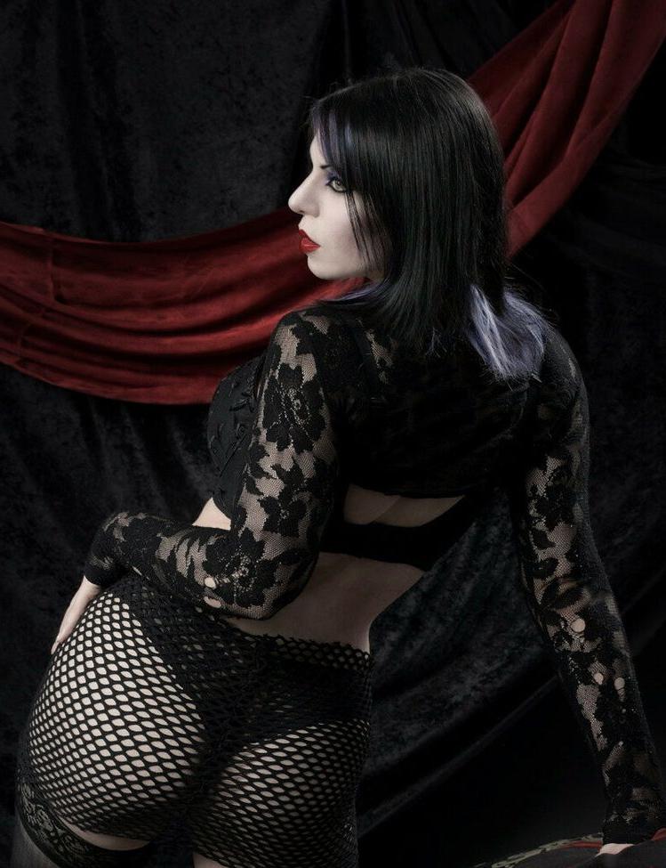 9P Darth Spanky nude