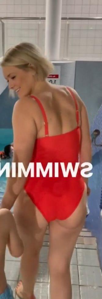 6P Suzanne Shaw nude