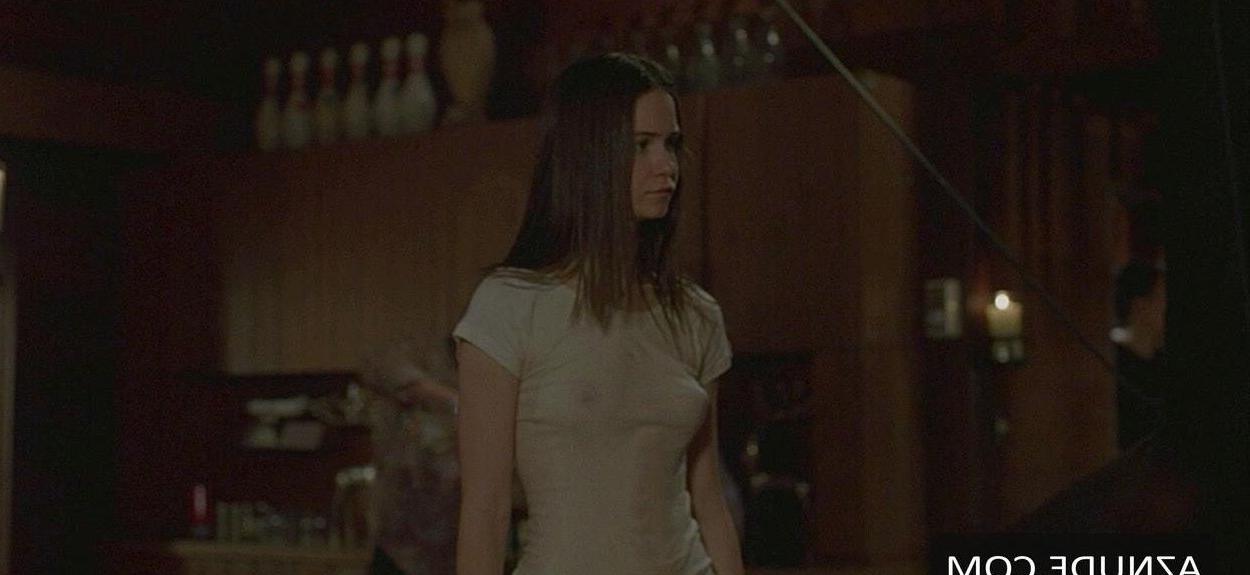 25P Katherine Waterston nude