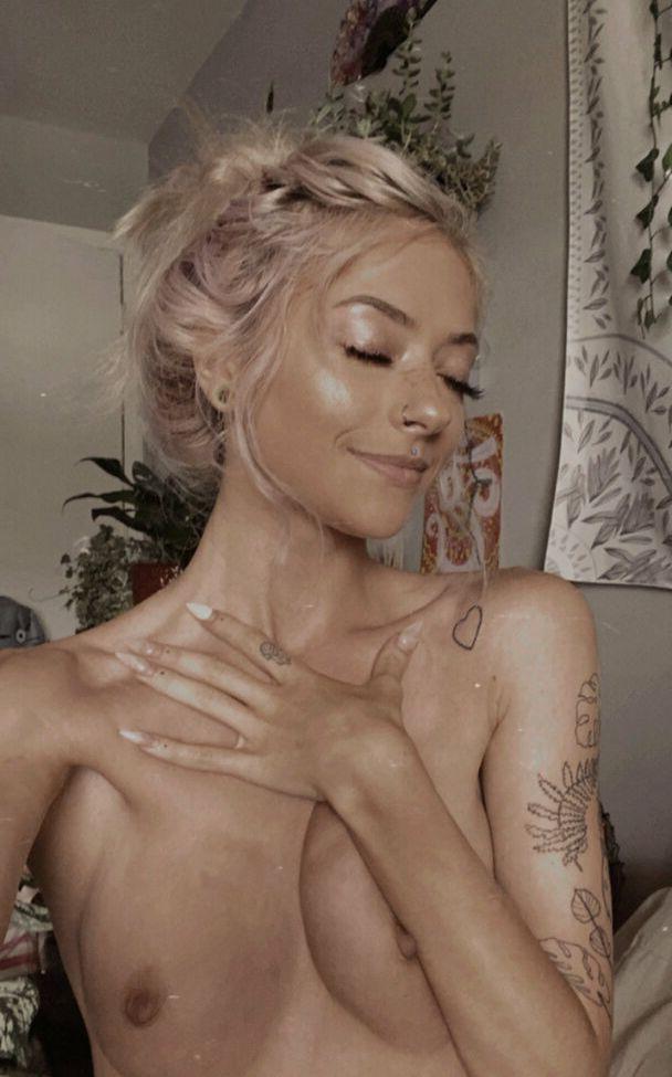 12P Inbedwithbambi nude