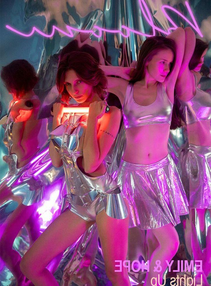 25P TheEmilyBloom nude