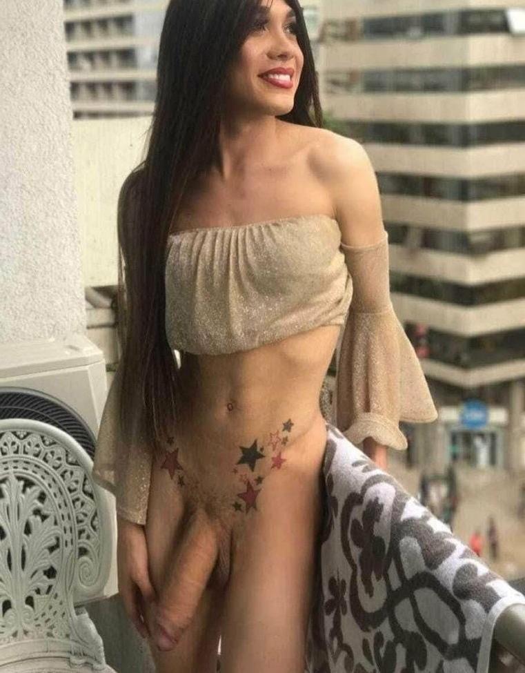 25P TheRealAnaconda nude