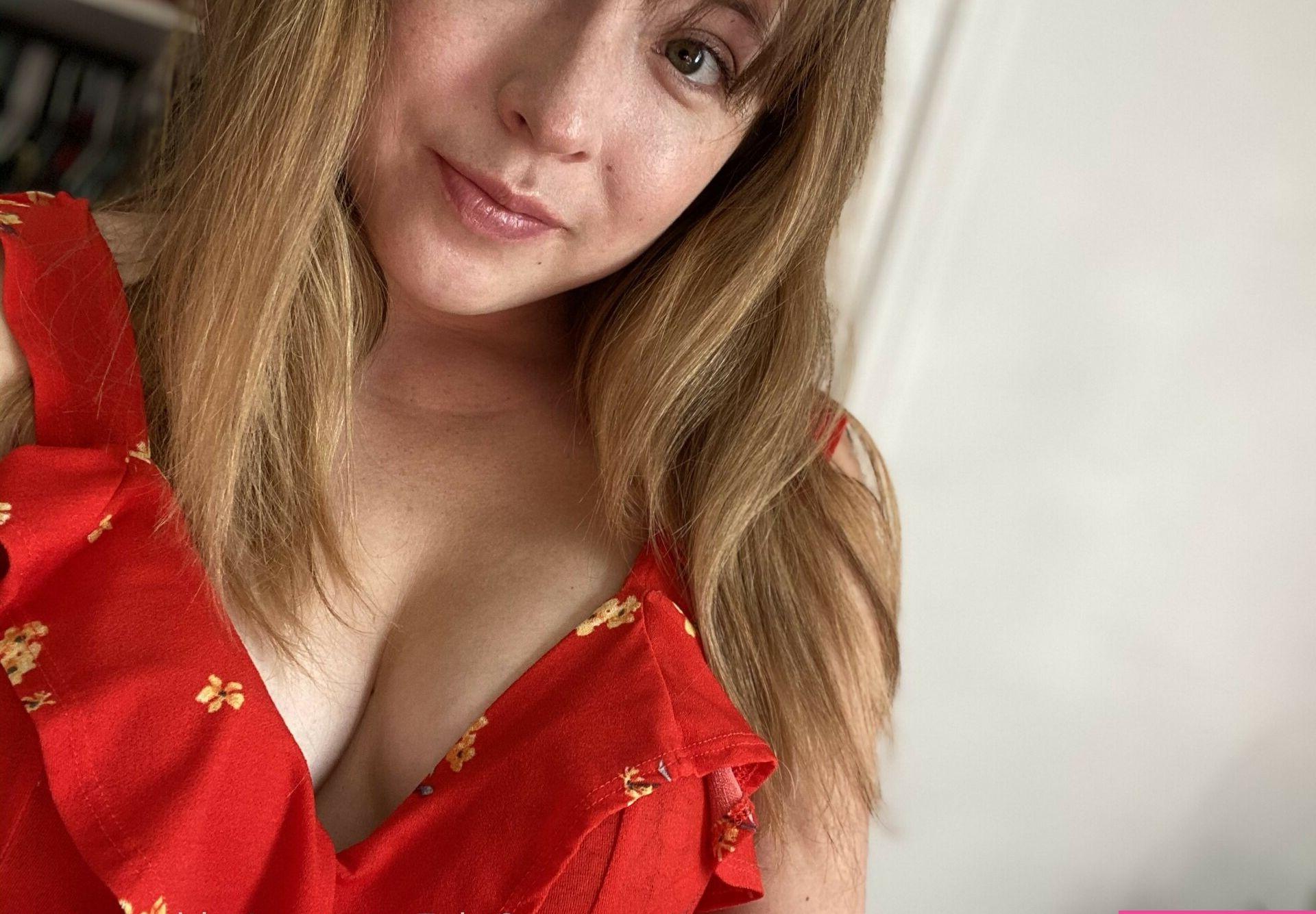 25P Ashleyannxox nude