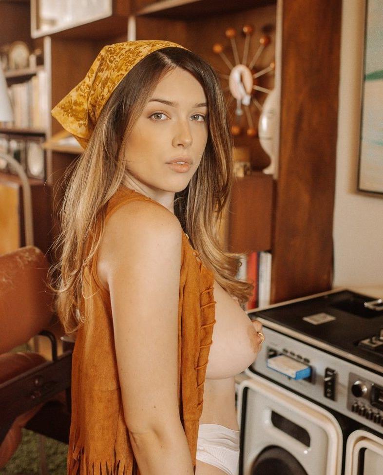 25P Laurensummer nude
