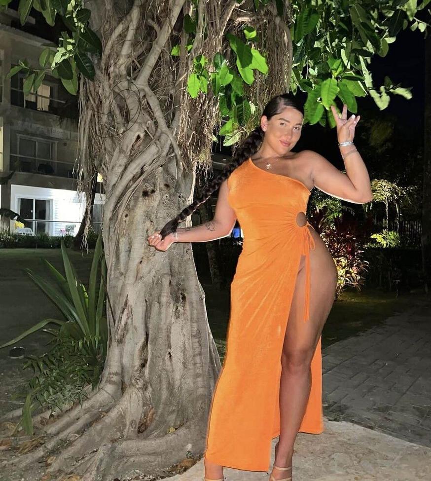25P Chelzmarie_ nude