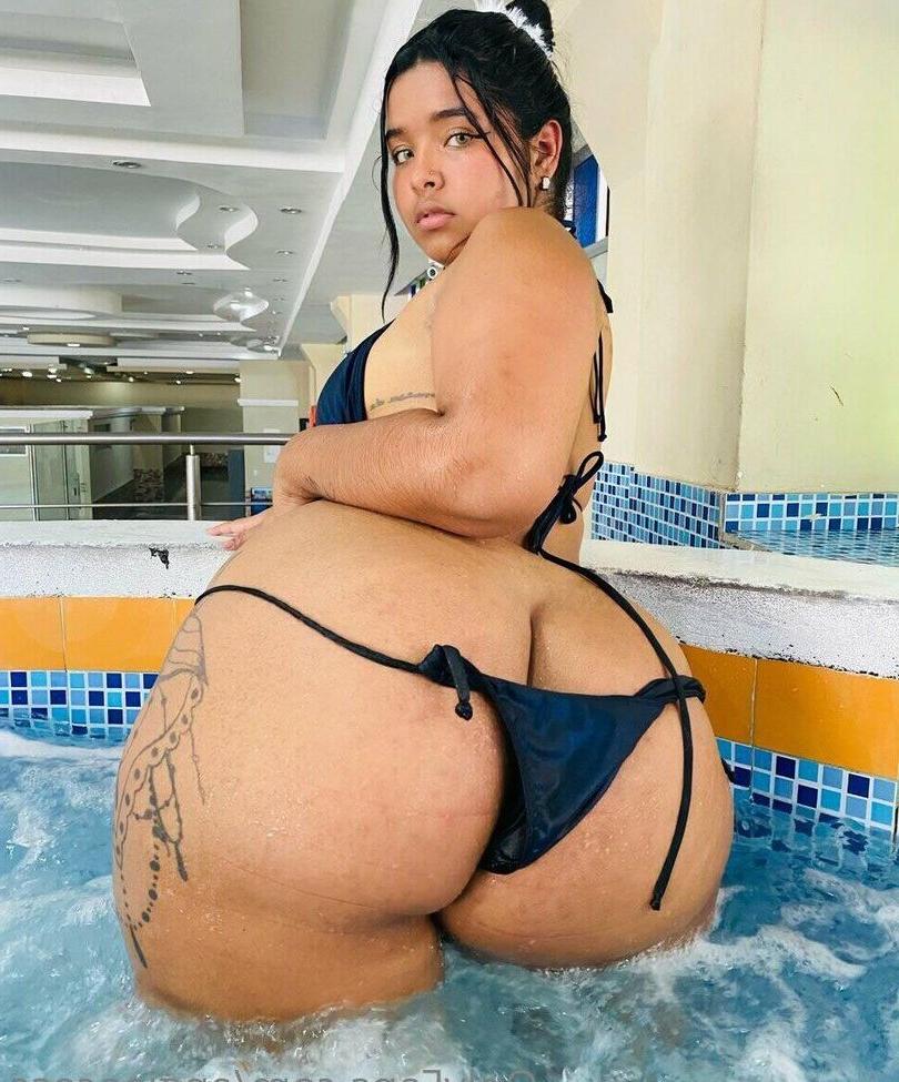 25P Angiecoss nude