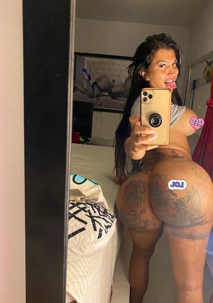 25P Sofia Madonaldo nude