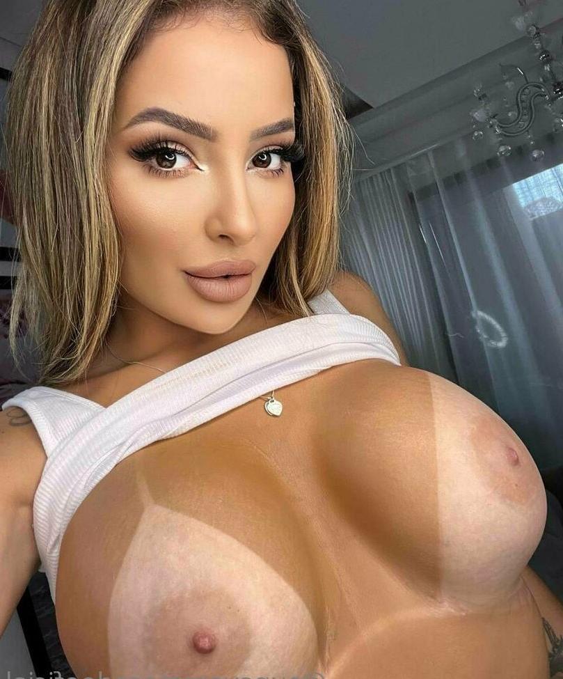25P Nay Macedo nude