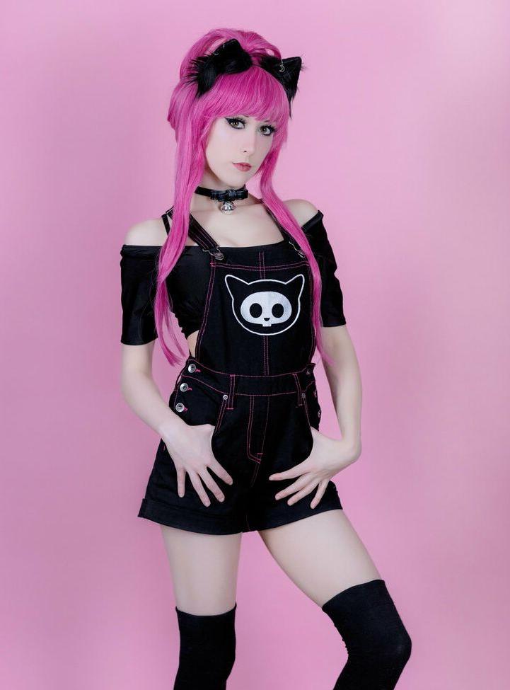 25P Eroticneko nude