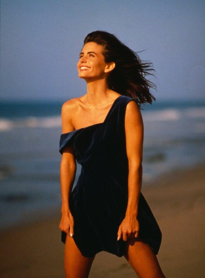 25P Courtney Cox nude