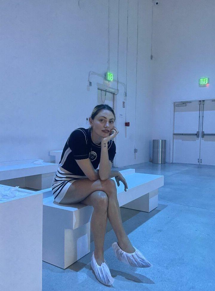 25P Phoebe Tonkin nude