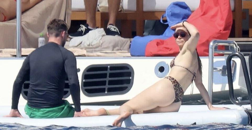 25P Jessica Biel nude