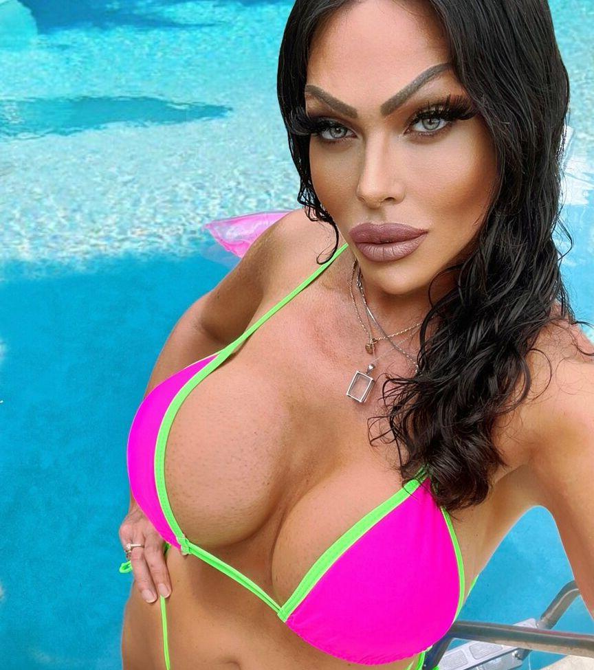5P Angela Stone nude