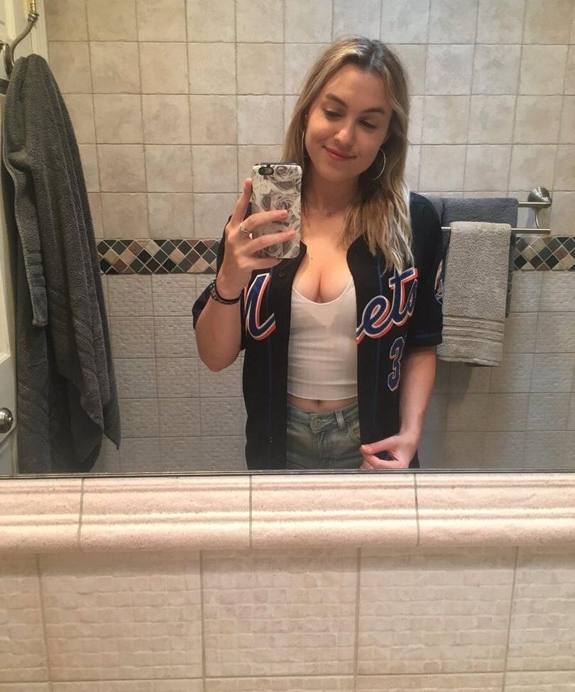 25P Nicfegan nude