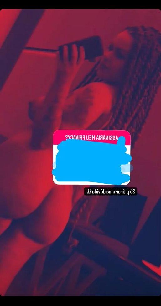 4P Isis Isidro nude