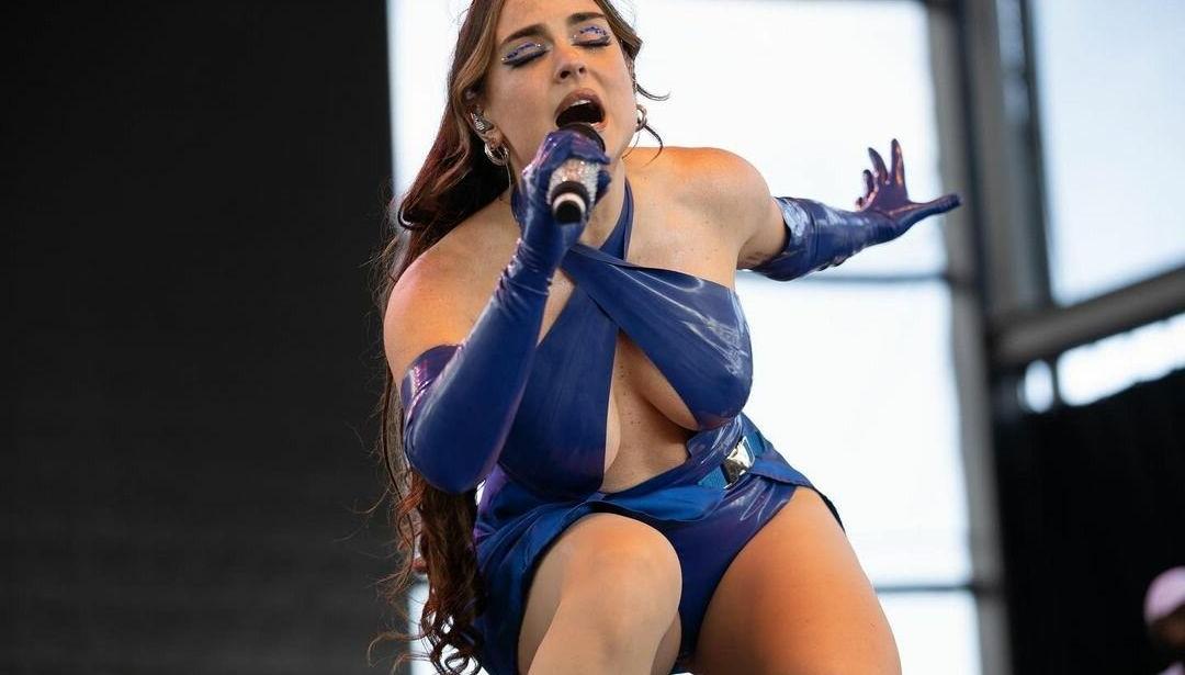 25P Jojo Levesque nude