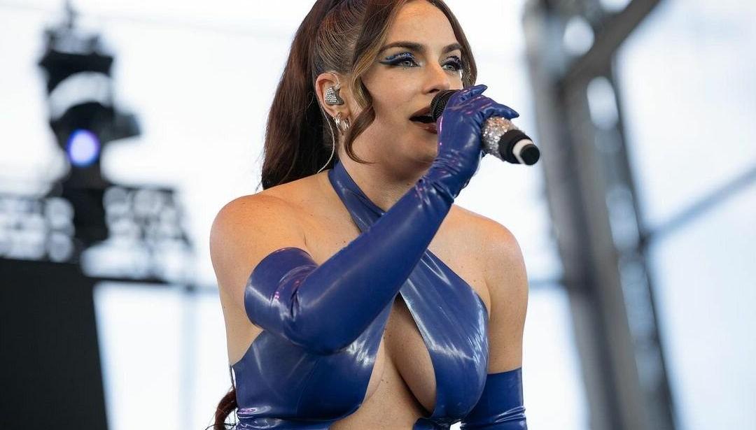 25P Jojo Levesque nude