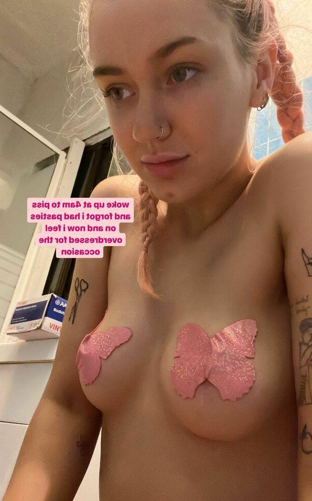 11P PeachPRC nude