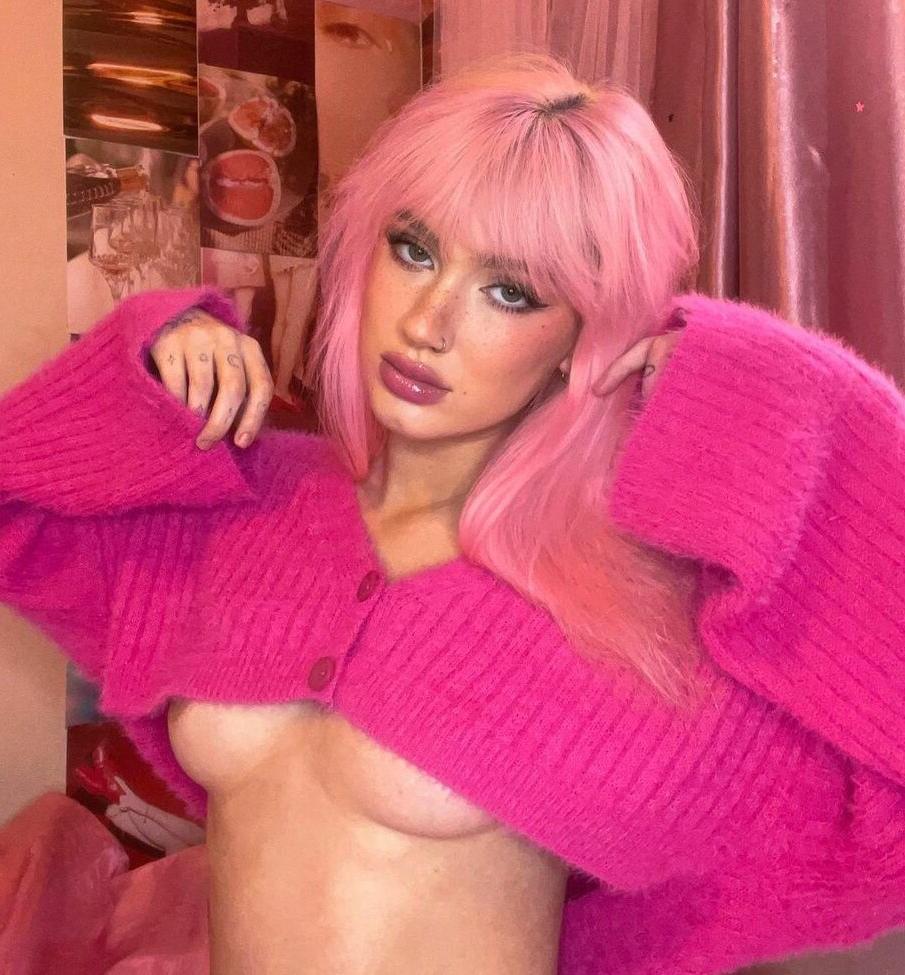 11P PeachPRC nude