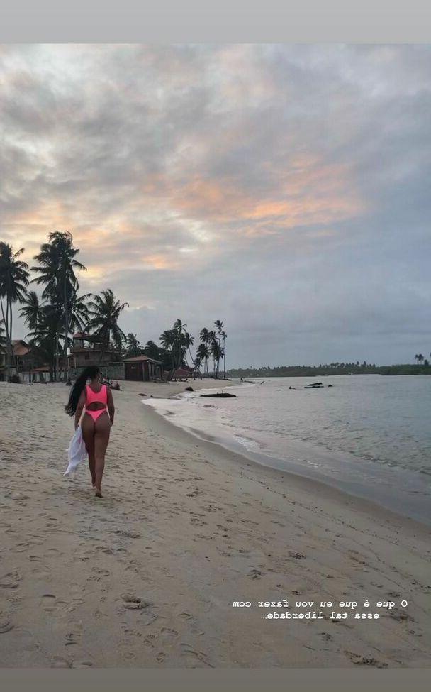 25P Valéria Valenssa nude