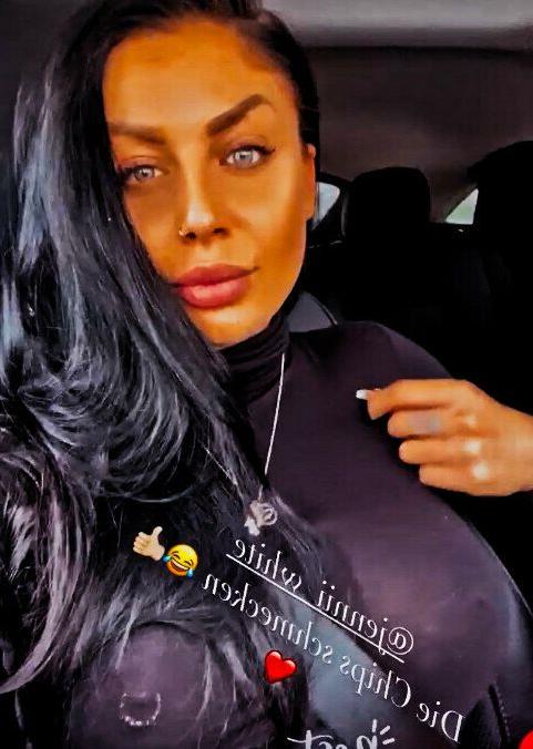 14P Nikkibelfort nude