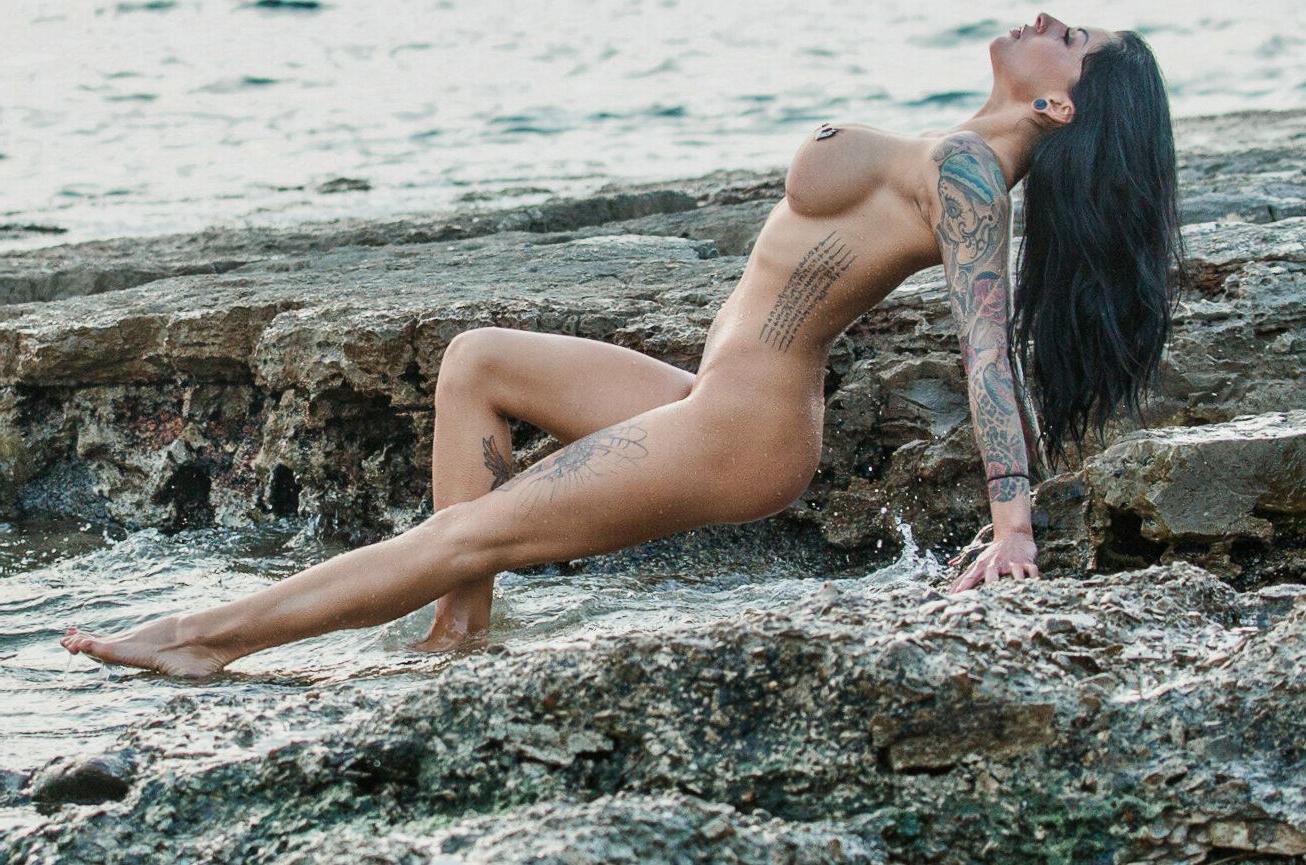 14P Nikkibelfort nude