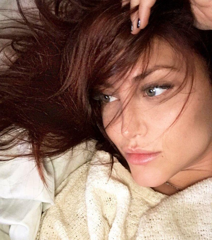25P Cassie Scerbo nude