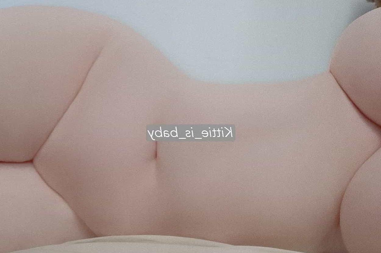 25P Kittie_is_baby nude