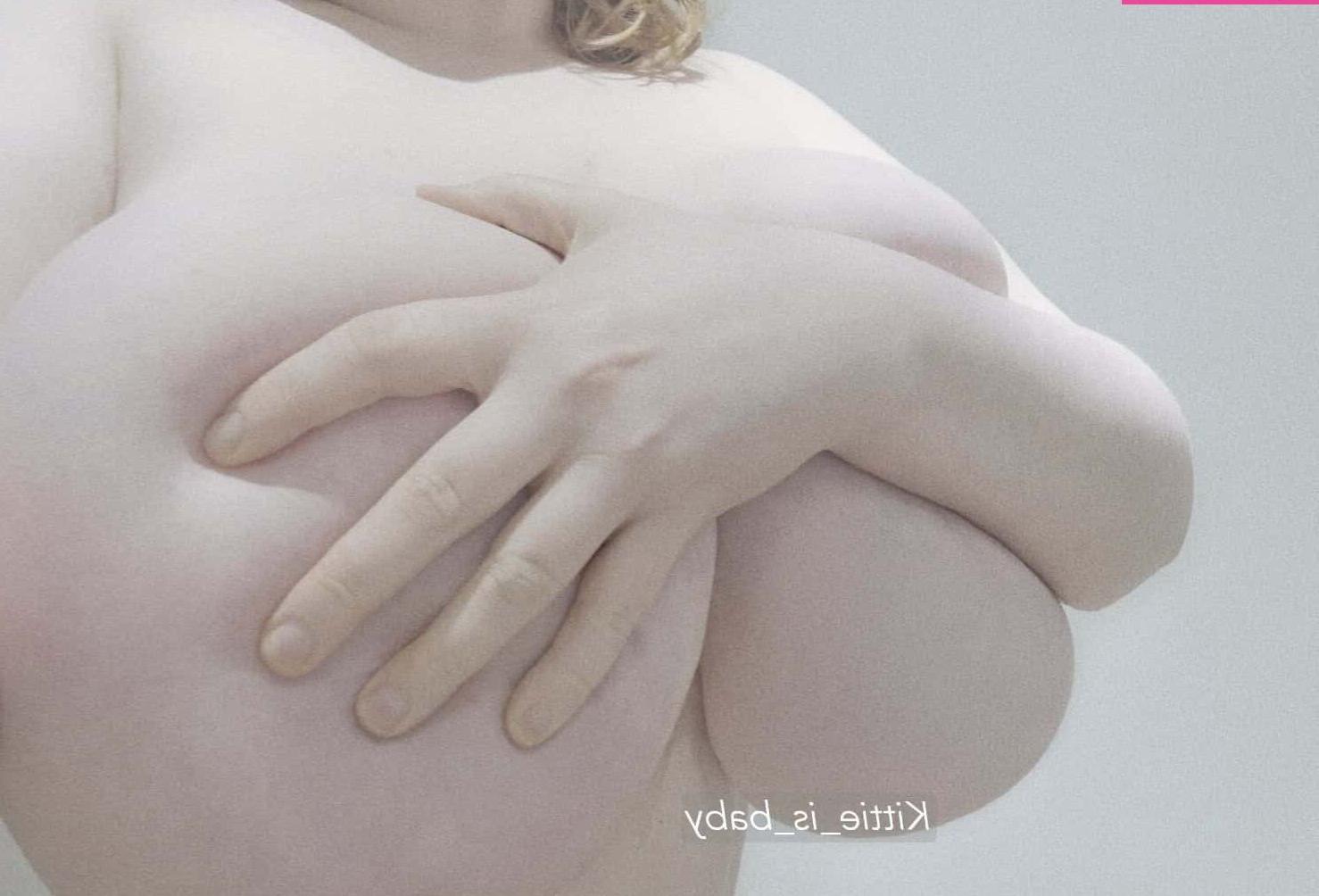 25P Kittie_is_baby nude