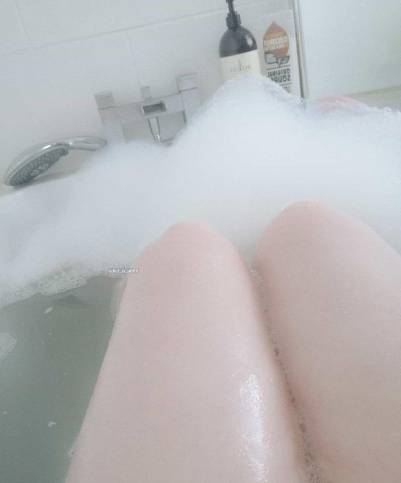 25P Kittie_is_baby nude