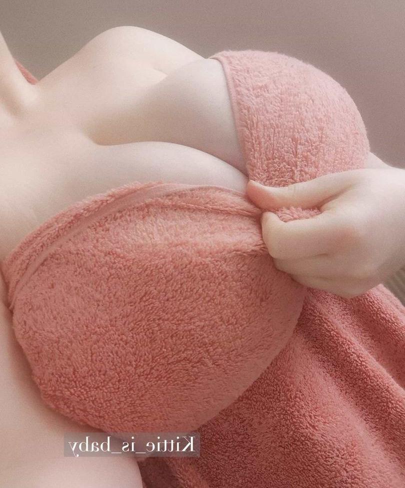 25P Kittie_is_baby nude
