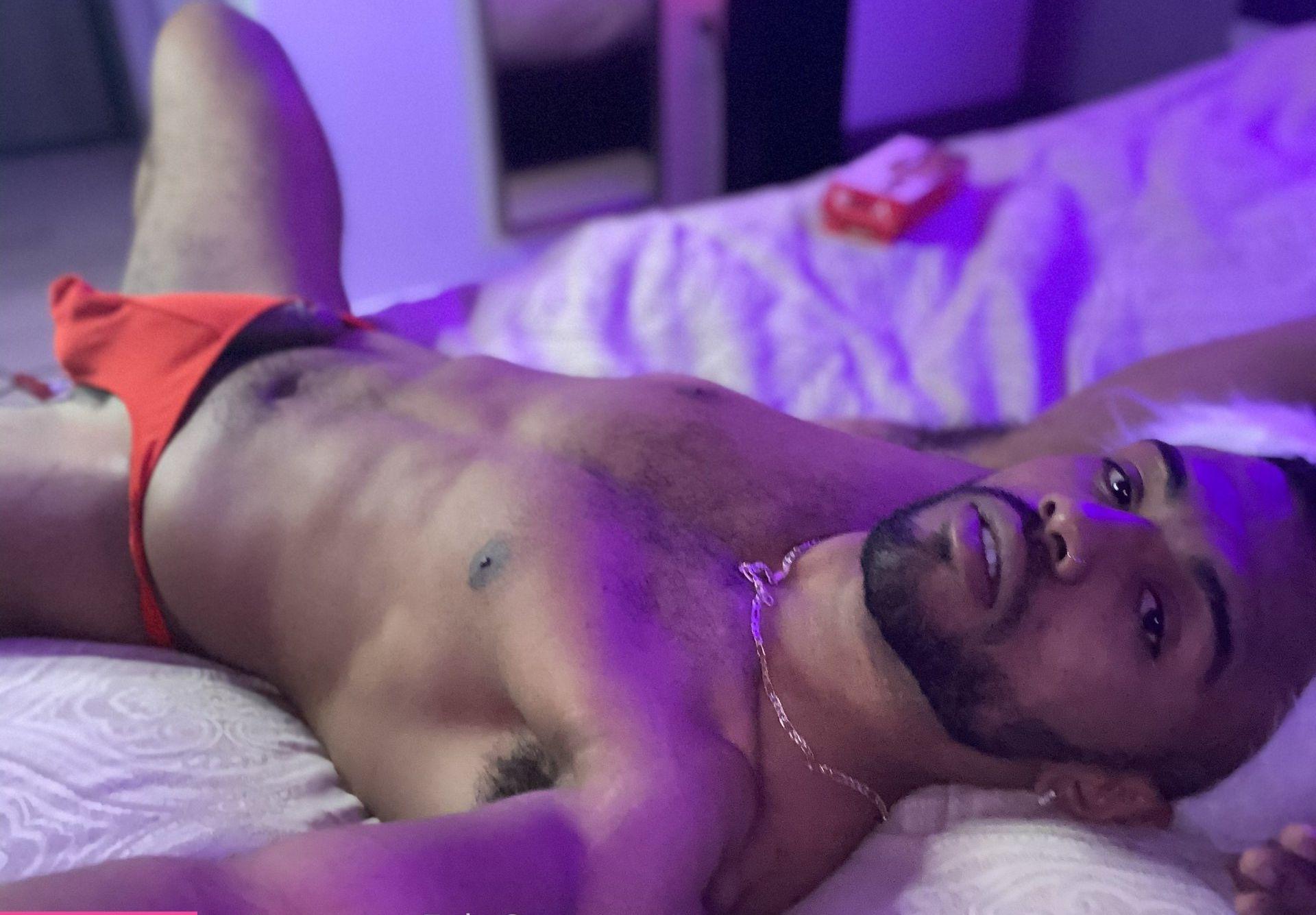 25P Yourboyfcisco nude